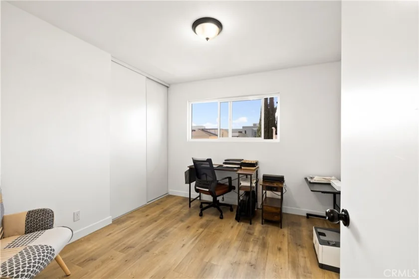 10757 Hortense #307 photo 14
