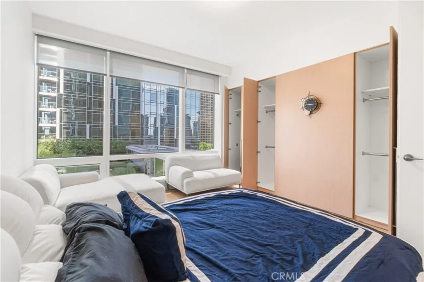 877 Francisco #1003 photo 22
