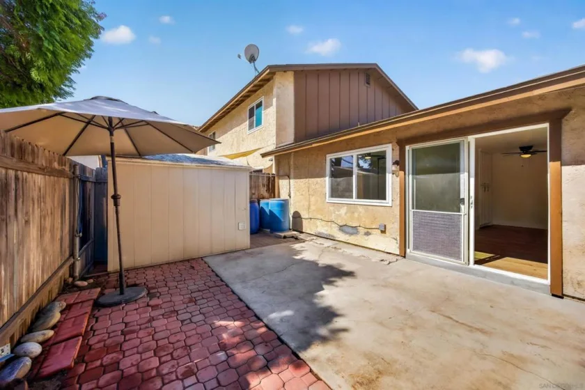 8318 Panorama Ridge Court photo 28