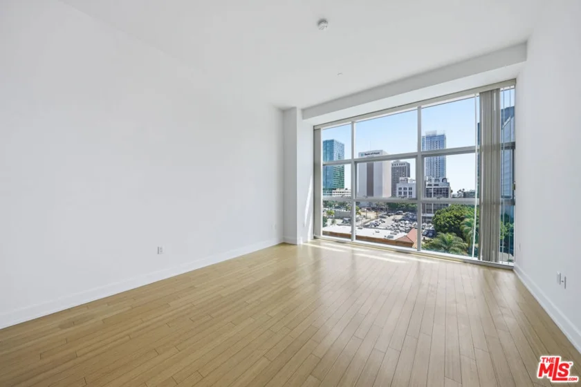 3223 W 6th Street #605 photo 10