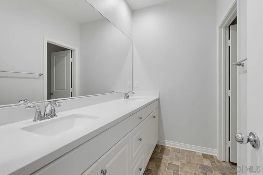505 Turnstone photo 19