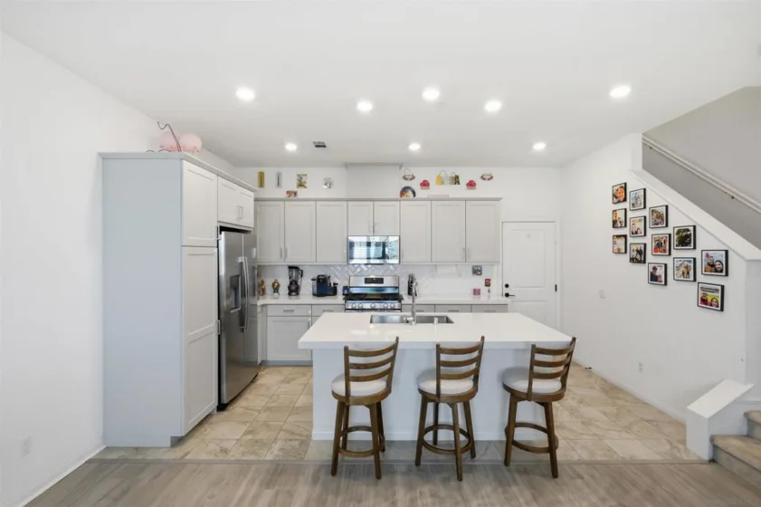2044 Bluestone Circle photo 13