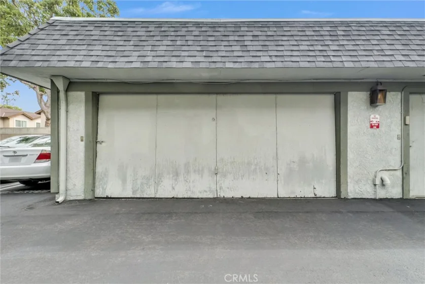 229 W Wilson Street #10 photo 34