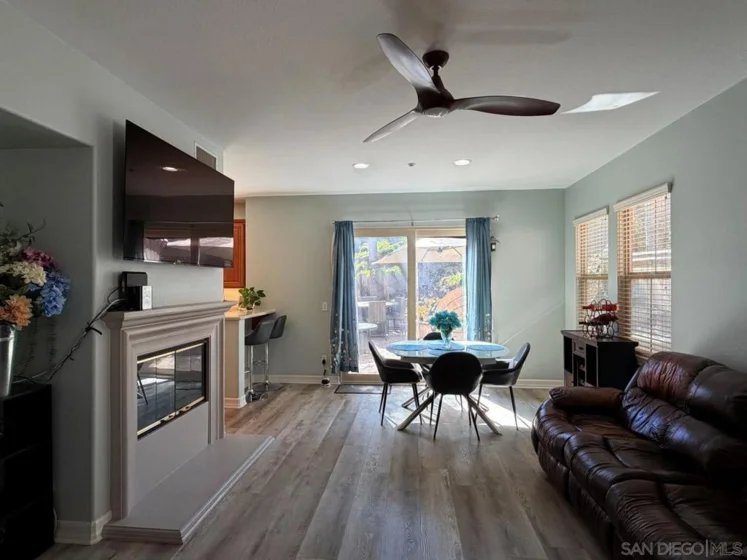 9216 Calmante Lane photo 3