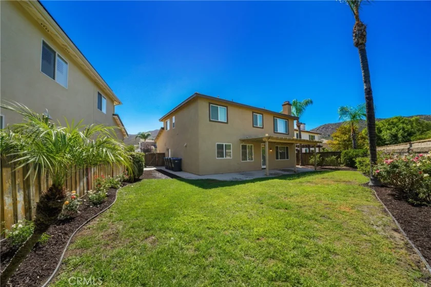 38090 Sherwood Street photo 39