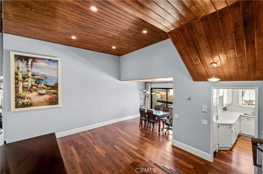 1022 S Marengo #5 photo 5