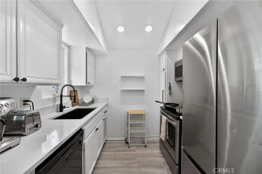 1627 Brea Boulevard photo 11