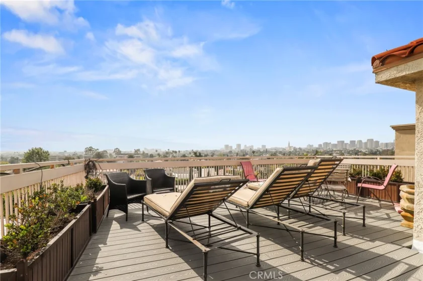 2263 Fox Hills Drive #203 photo 25