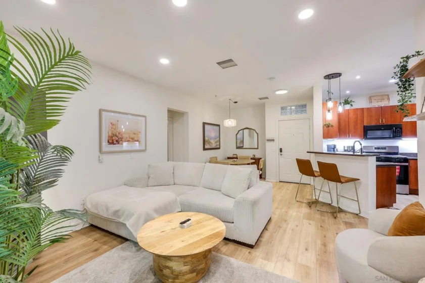 1465 C Street #3310 photo 1