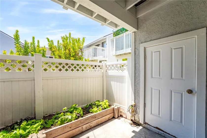 37 Terrace Circle photo 16