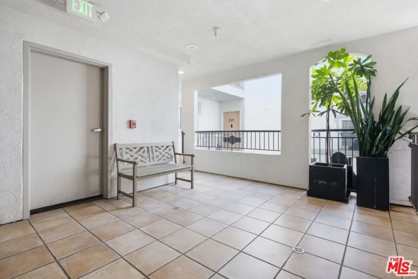 11908 Darlington Avenue #203 photo 22