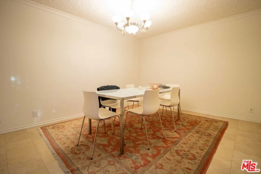 15344 Weddington Street #205 photo 1
