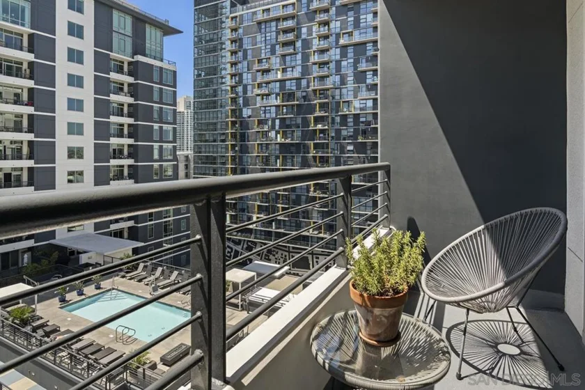 425 W Beech Street #1251 photo 13