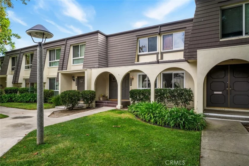 4228 Paseo De Oro photo 2