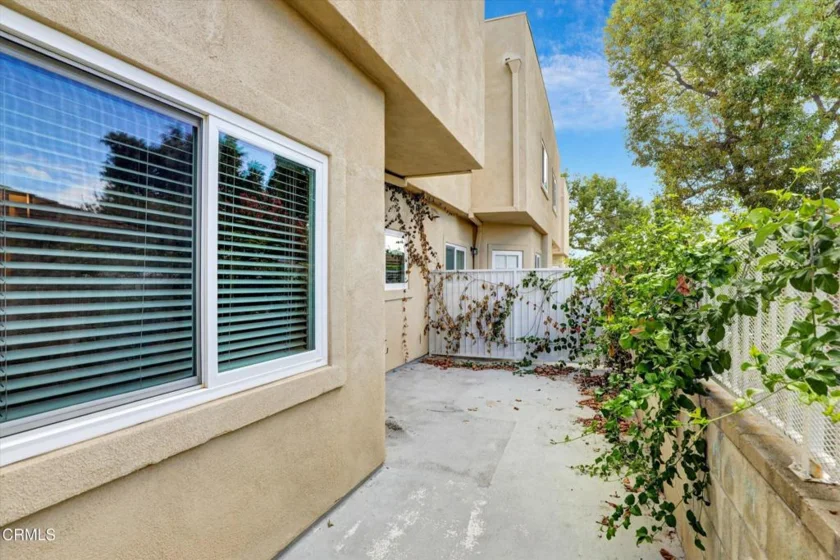 719 E Tujunga #D photo 20