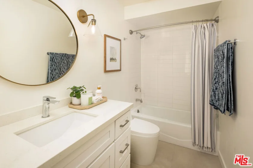 320 S Ardmore Avenue #136 photo 3