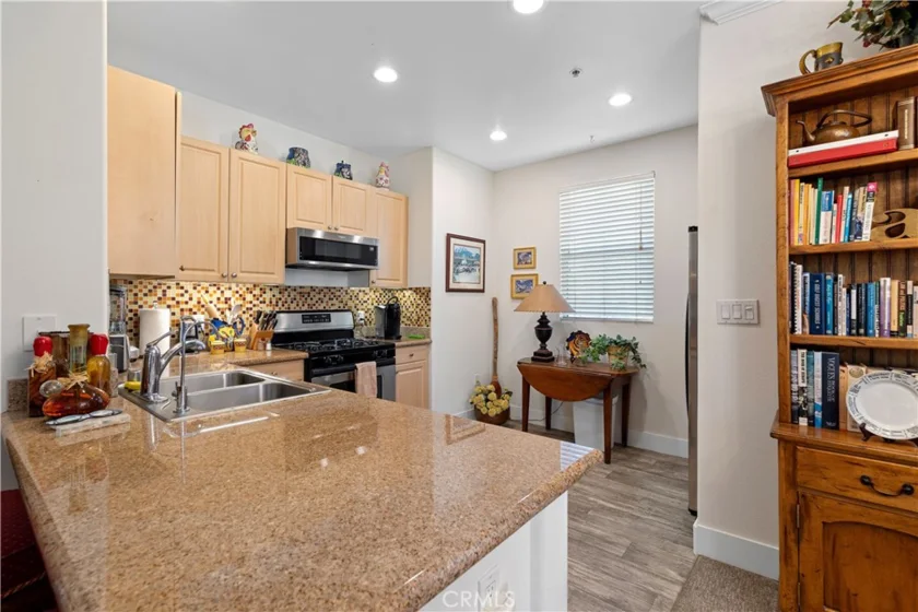 2408 Watermarke Place photo 30