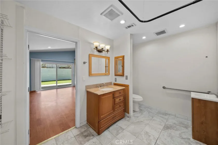 14071 Fenton Lane photo 9