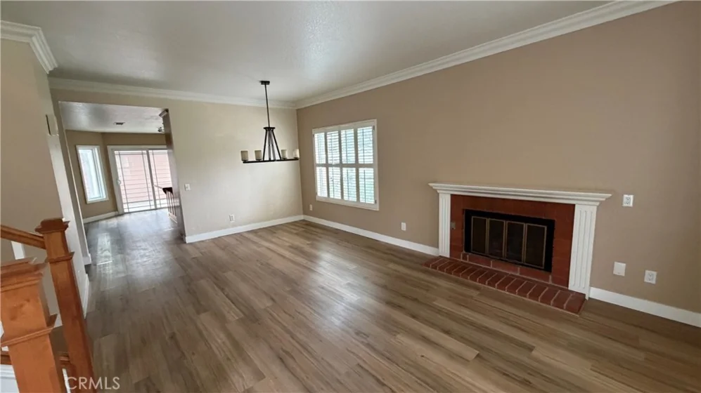 254 Monroe photo 3