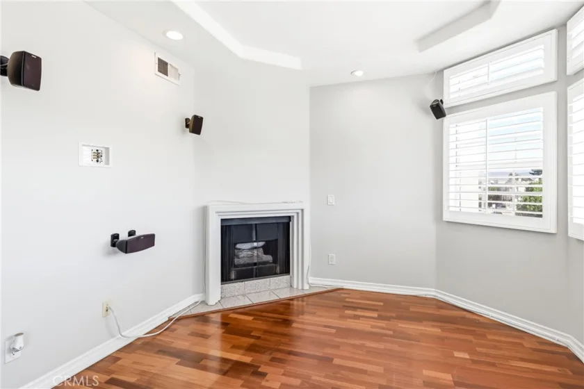 4455 Hazeltine Avenue #208 photo 11