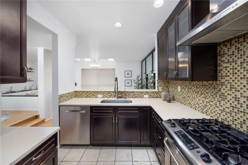 520 S Barrington Avenue #116 photo 16