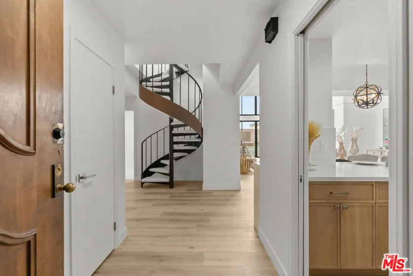 1880 Veteran Avenue #306 photo 1