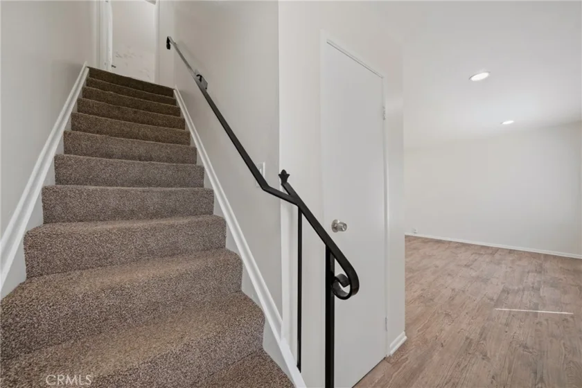 3469 Columbia photo 15