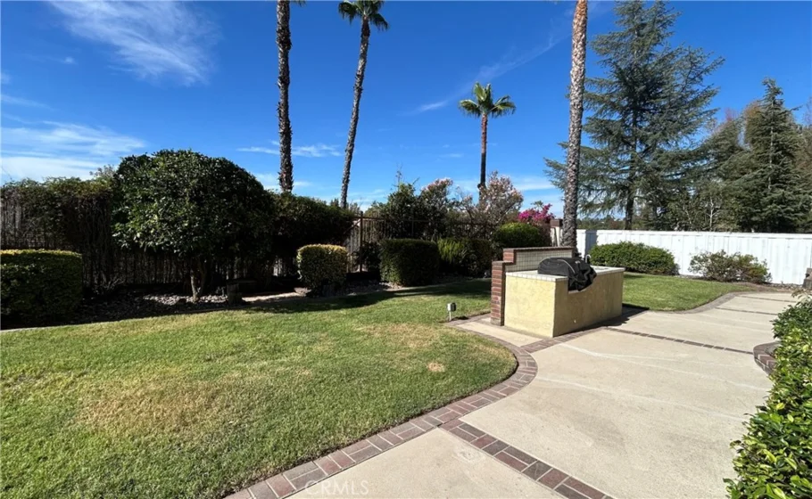 42079 Humber Drive photo 4