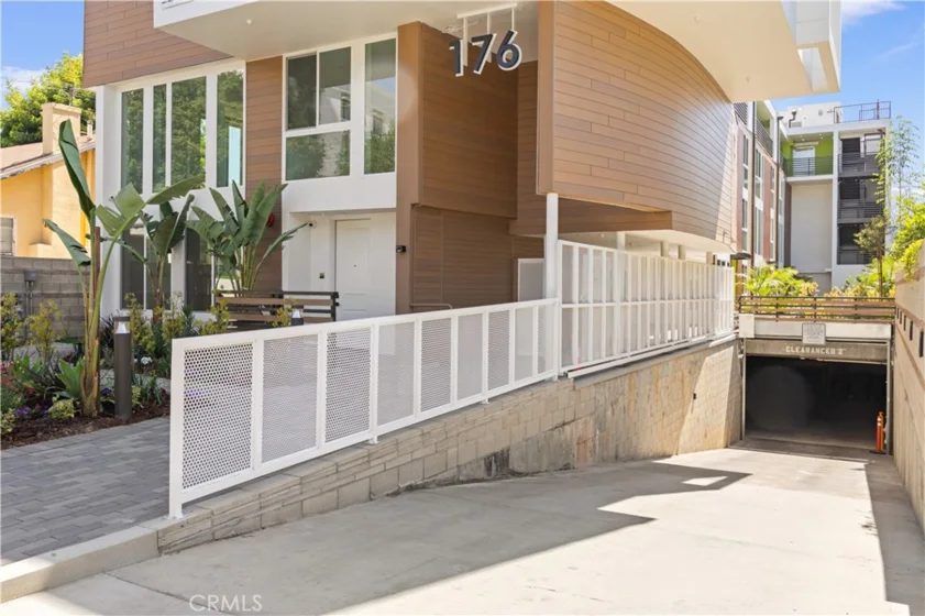 176 N Catalina Avenue #404 photo 35