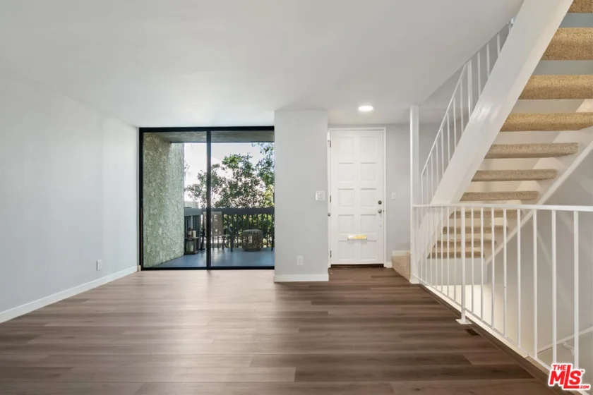29239 Heathercliff Road #12 photo 6