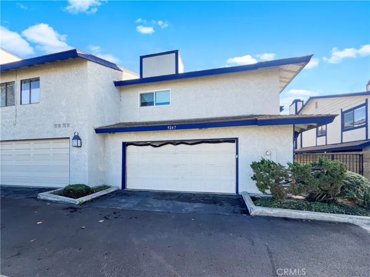9247 Walker Street photo 1