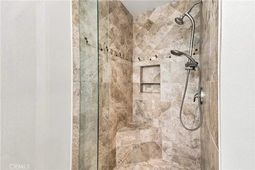 5400 Lindley Avenue #101 photo 25