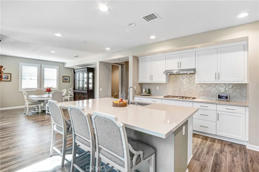39914 Novel Court photo 6