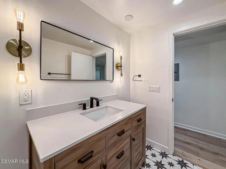 4807 Woodley Avenue #207 photo 30