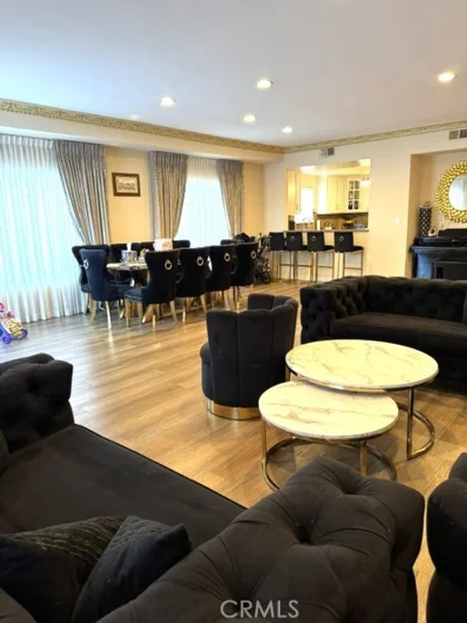 6828 Laurel Canyon Boulevard #211 photo 4