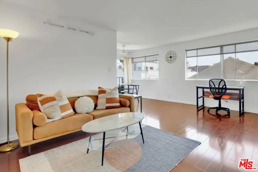 615 E Broadway #304 photo 11