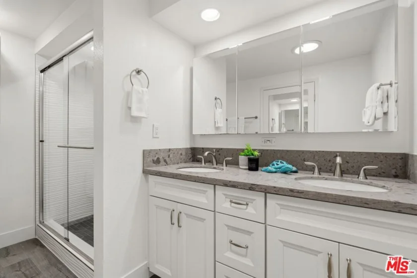 13224 Admiral Avenue #D photo 6