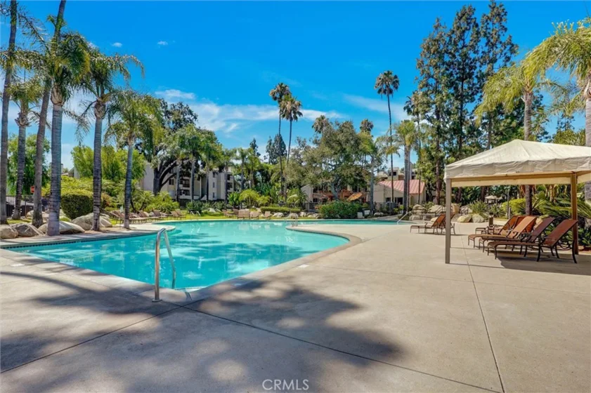 5545 Canoga Avenue #220 photo 30