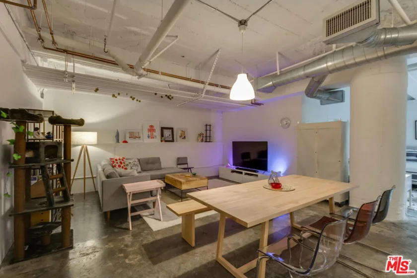 330 W 11th Street #C03 photo 50