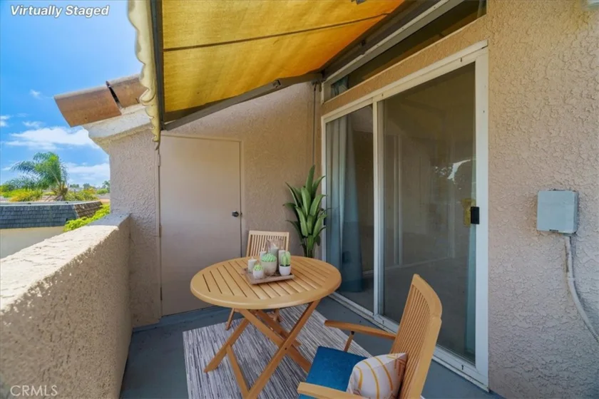 4561 Warner photo 19