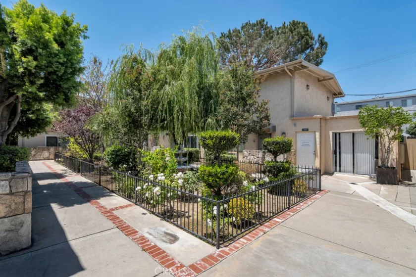 1620 N San Fernando #52 photo 24