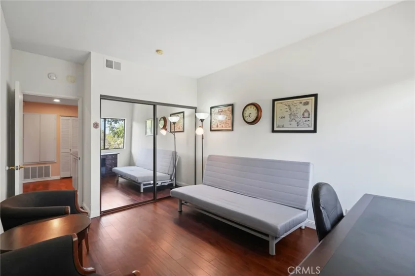 13331 Moorpark Street #216 photo 23