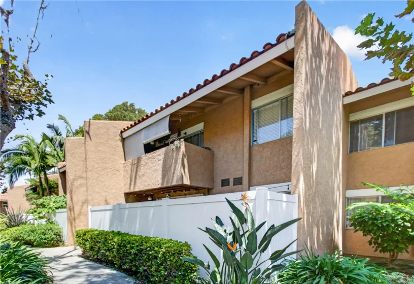 1101 W Macarthur #163 photo 1