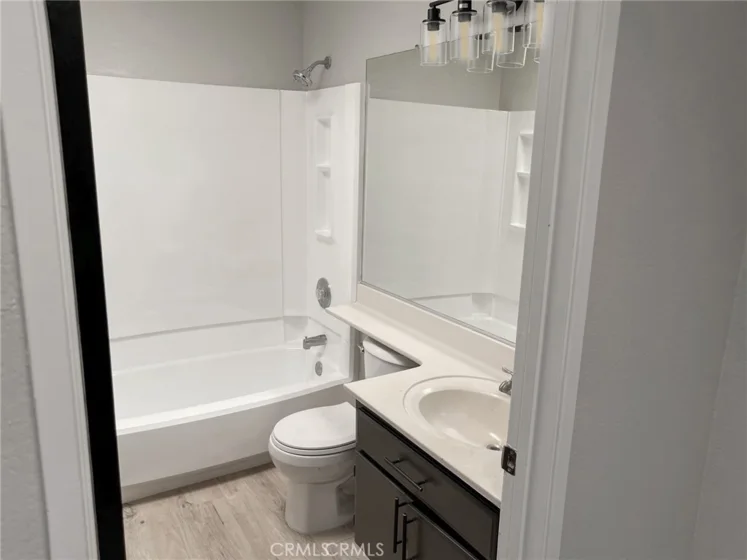 13750 Hubbard photo 9