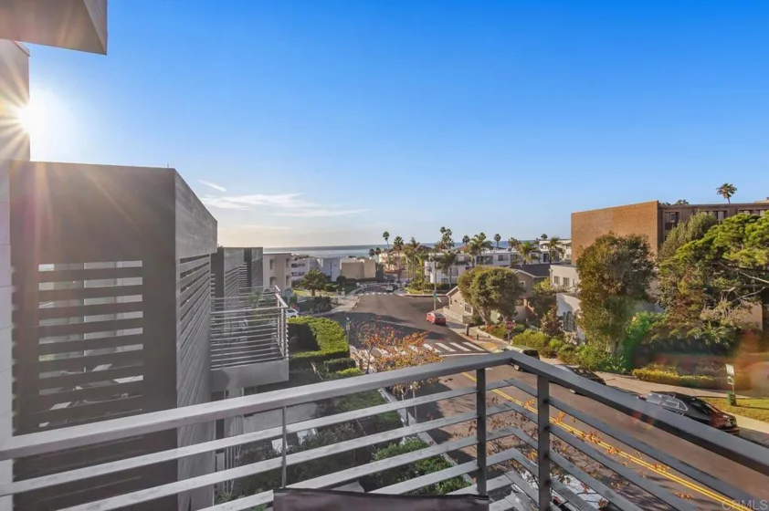 427 Ravina Street photo 1