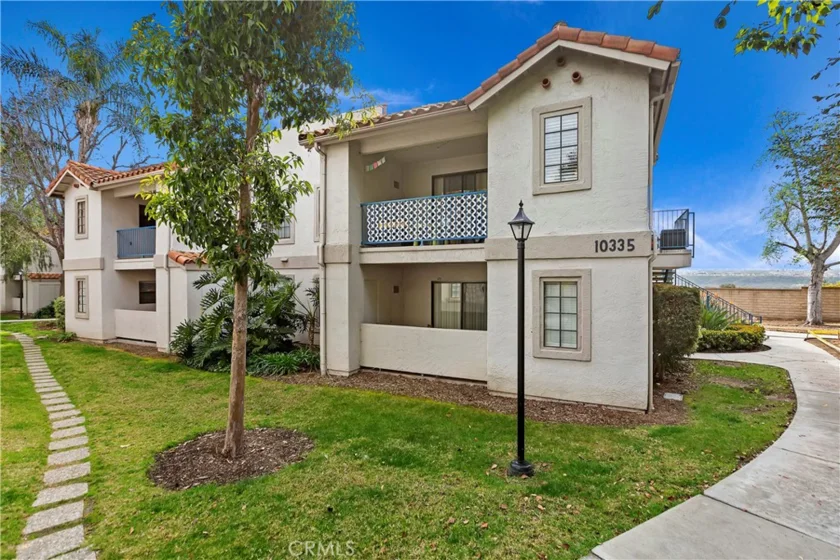 10335 Azuaga Street #250 photo 1