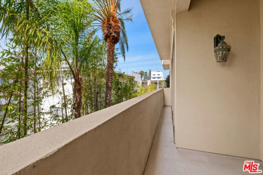 411 N Oakhurst Drive #305 photo 14