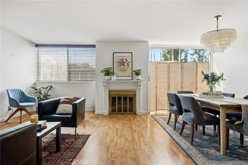14141 Dickens #312 photo 1