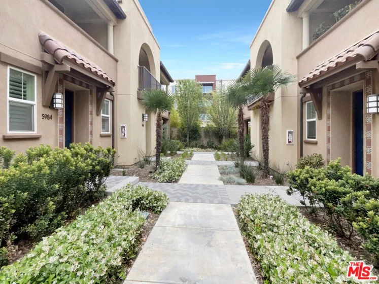 5988 Spring Street photo 1