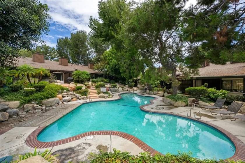 3663 Country Club Drive #E photo 61